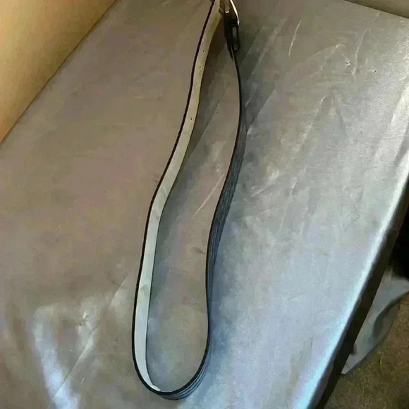 Guess Black Embossed  Belt - Picture 14 of 14